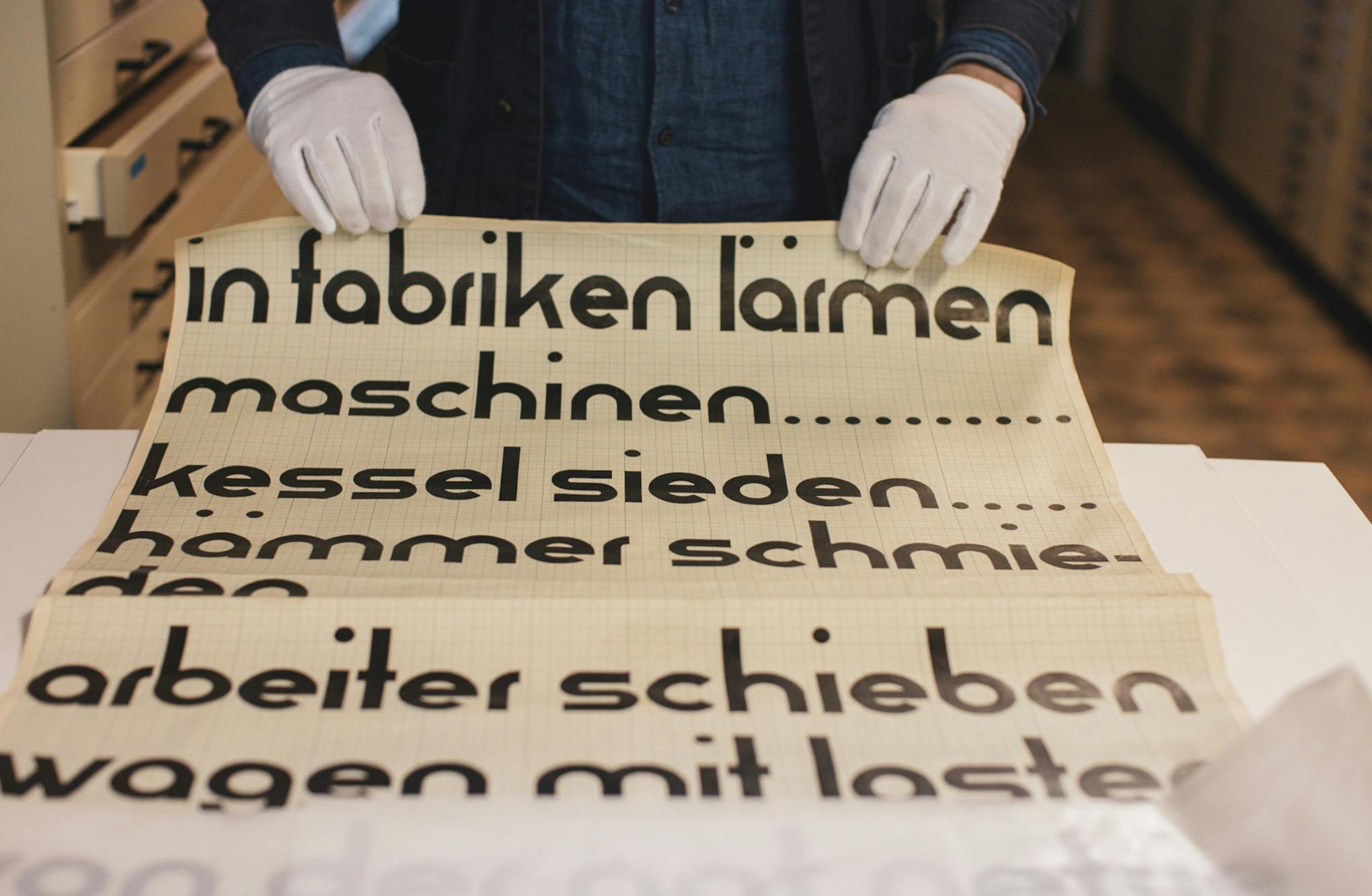 history of bauhaus typeface