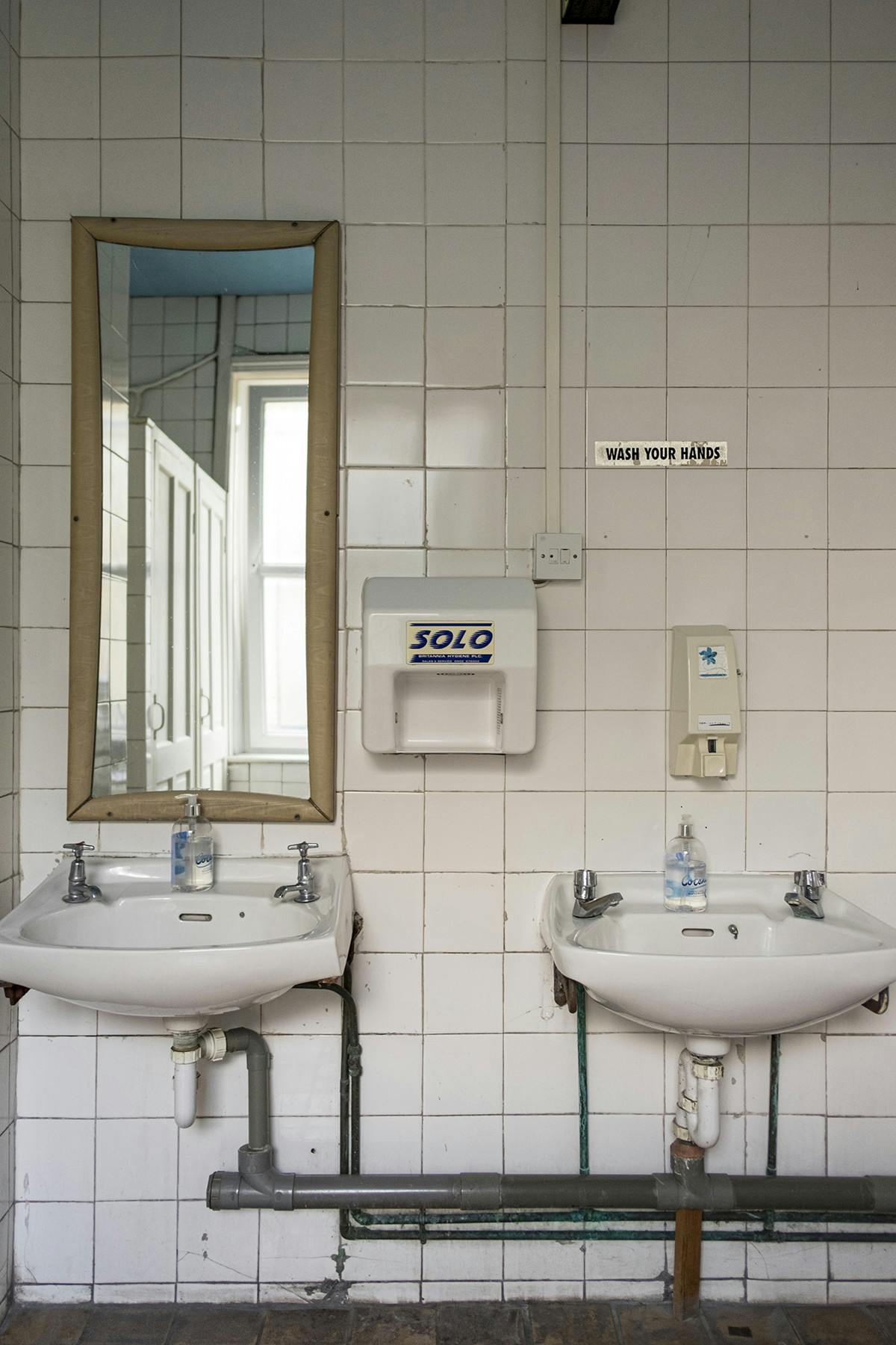 An image from Hand Dryers by Samuel Ryde