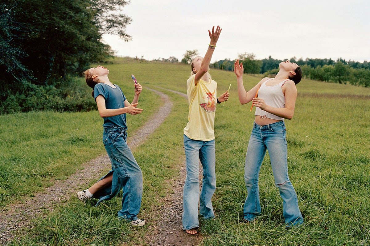 Candy Toss, 2000, from Girl Pictures (Aperture, 2020) © Justine Kurland
