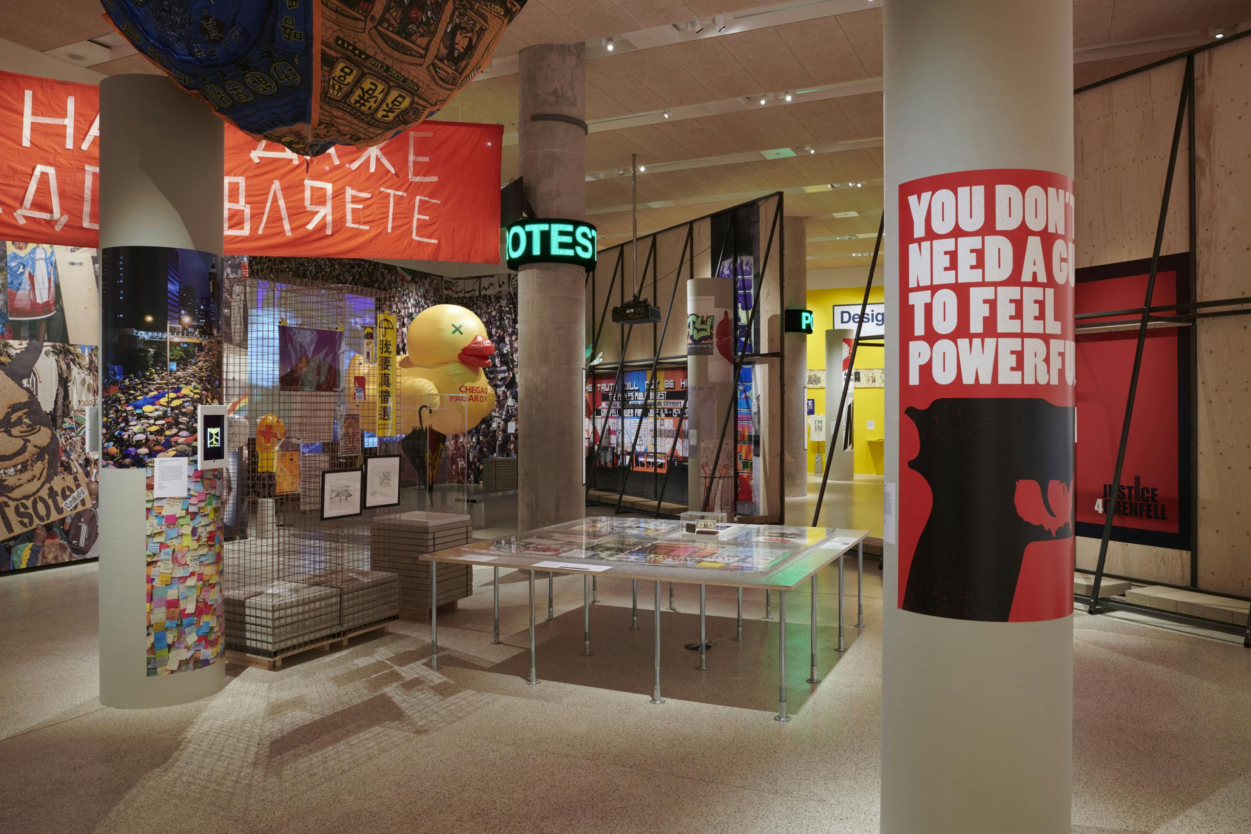 Looking Good: Lucienne Roberts (編集) Lucienne Roberts – Alliance Graphique Internationale (AGI