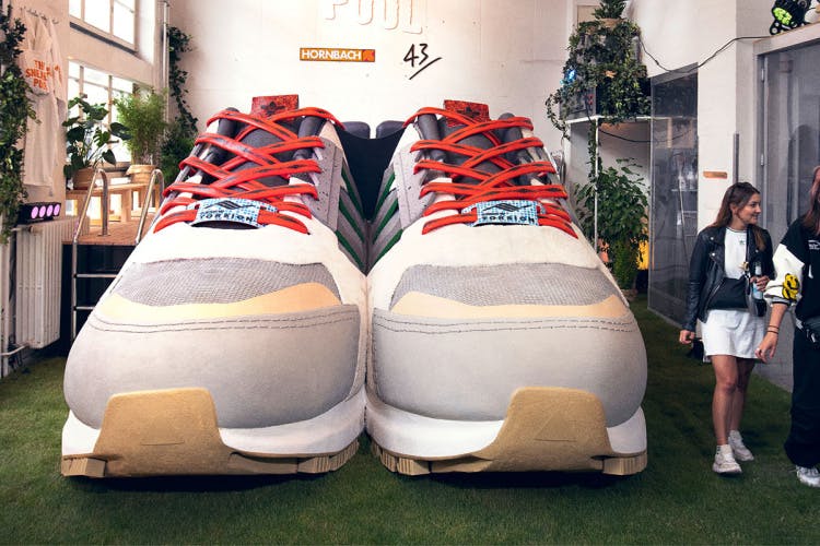 Hornbach sneaker pool by Heimat