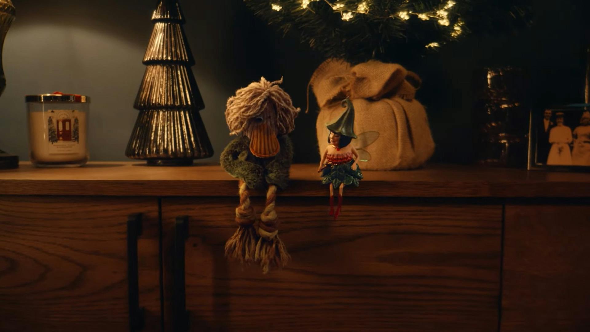 Image shows an animated dog toy and Christmas ornament in the M&S 2022 Christmas ad