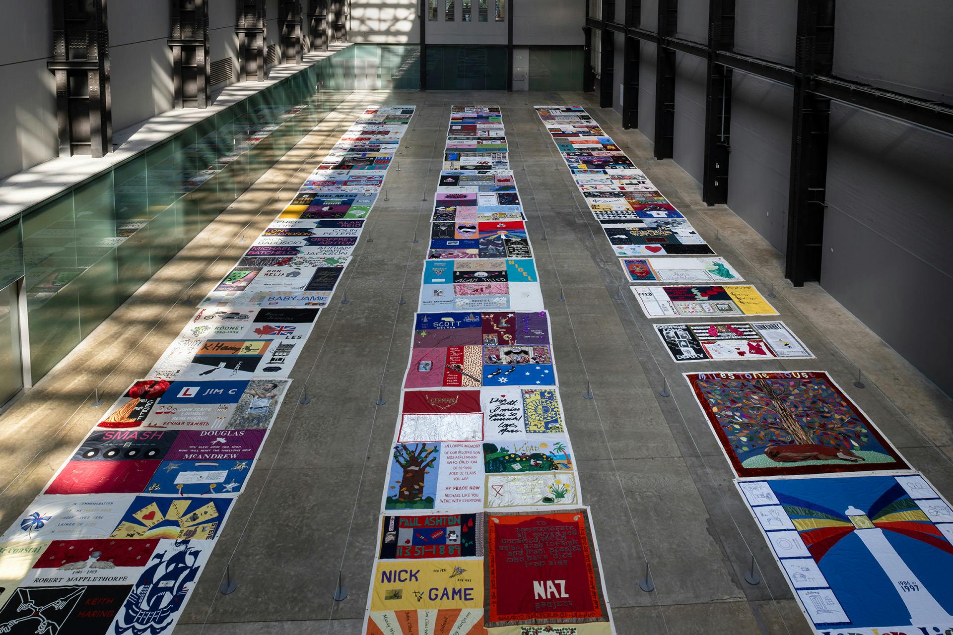 Tate Modern hosts powerful UK AIDS Memorial Quilt