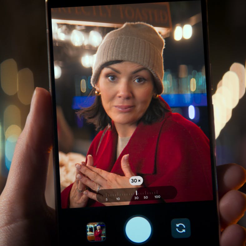 Google Pixel ad takes inspiration from a Christmas classic