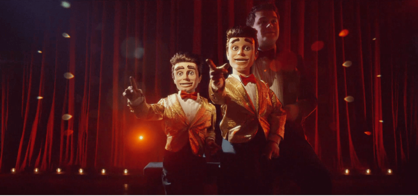 Dougal Wilson directs comedy new Twix double act spot